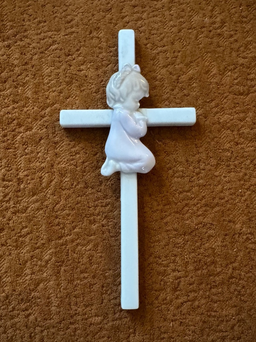 Vtg Praying Girl Porcelain Cross Wall Hanger 1996 R Roman Valencia Collect